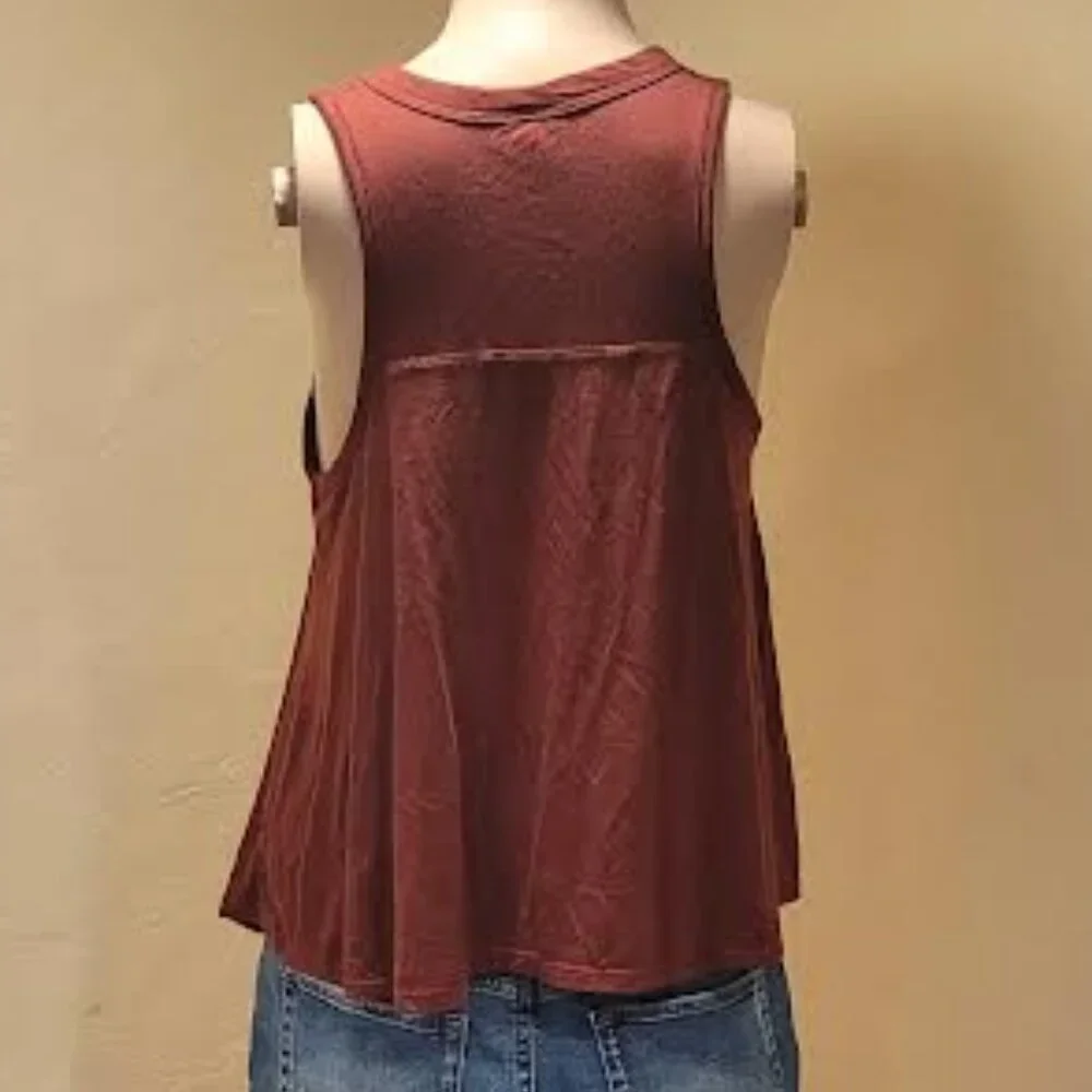 NWT Modern Lux Hit The Road Again rust colored graphic tank - Size Small - Picture 3 of 8